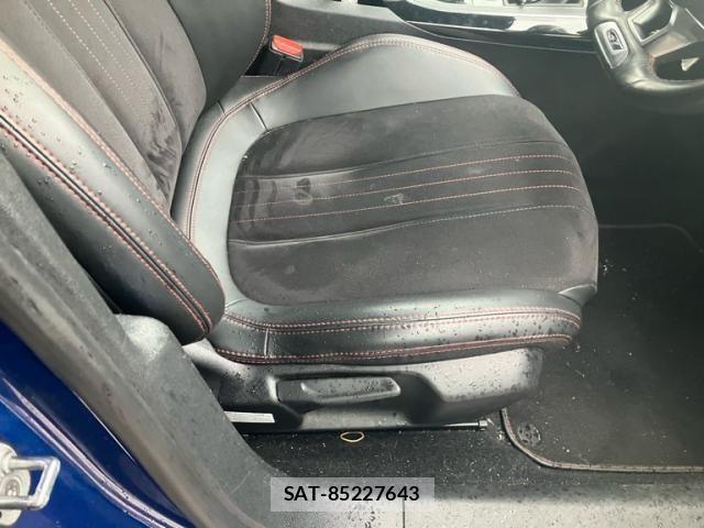 Peugeot 308 2018-06 8884176-15