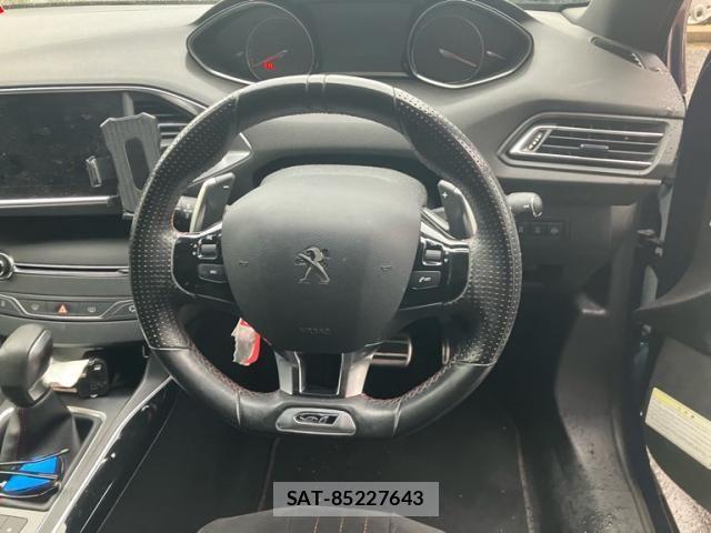 Peugeot 308 2018-06 8884176-17
