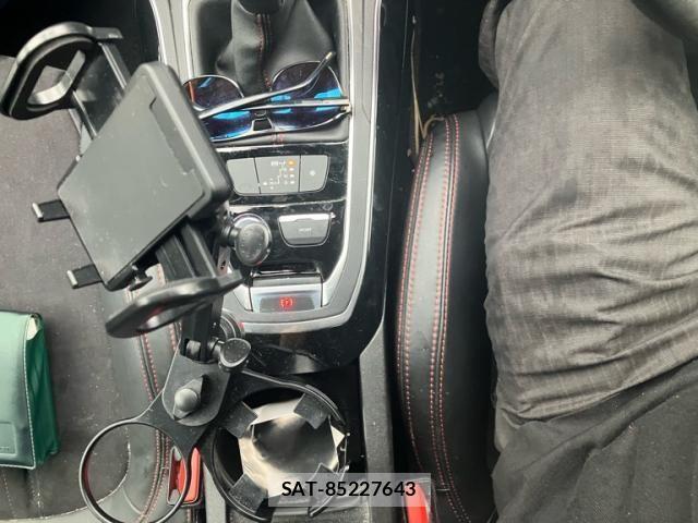 Peugeot 308 2018-06 8884176-20