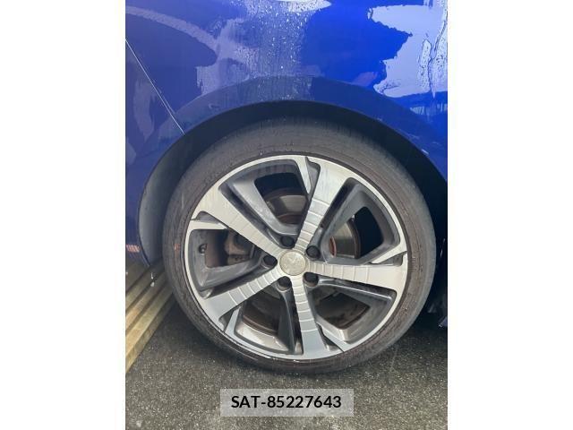 Peugeot 308 2018-06 8884176-8