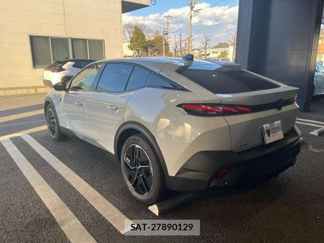 Peugeot 408 2025-06 7223500-8