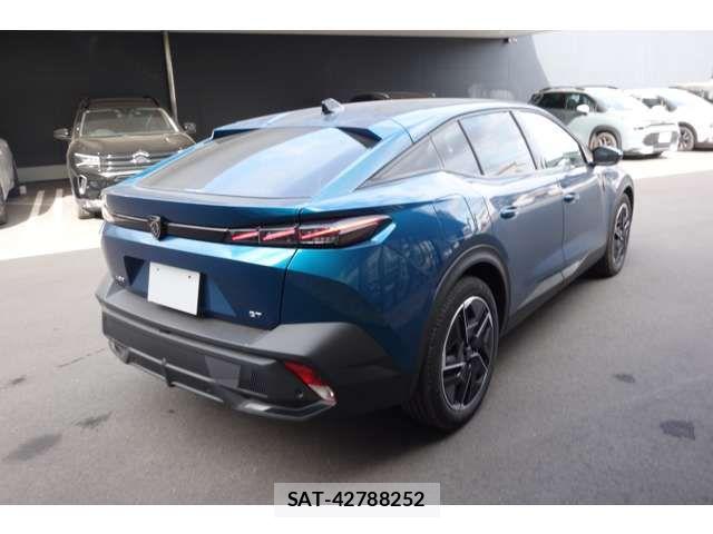 Peugeot 408 2025-06 7329302-10