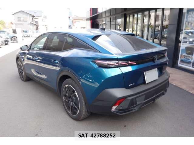 Peugeot 408 2025-06 7329302-8