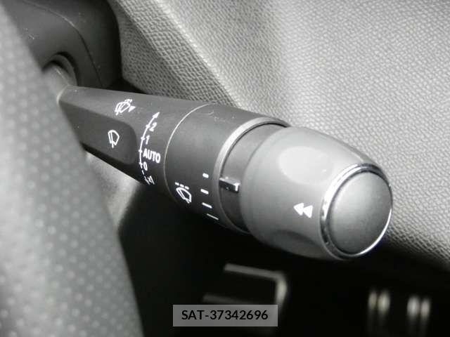 Peugeot 408 2025-06 7502218-8