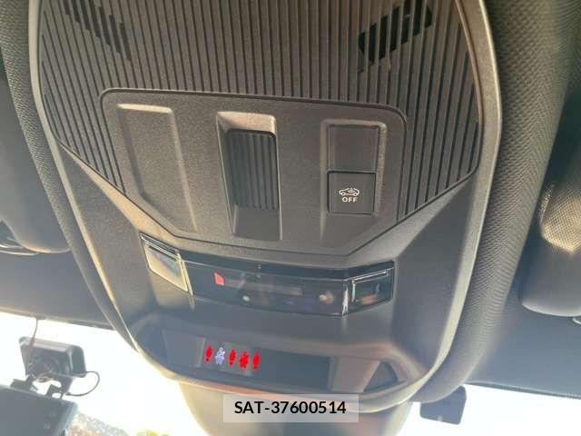 Peugeot 408 2023-08 7502219-7