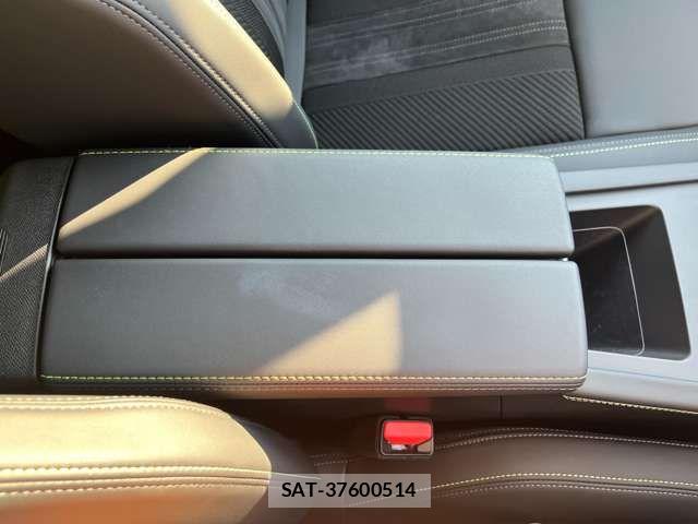 Peugeot 408 2023-08 7502219-13