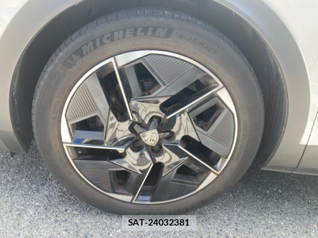 Peugeot 408 2023-08 8101187-9