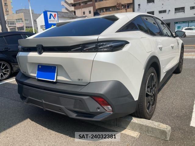 Peugeot 408 2023-08 8101187-3