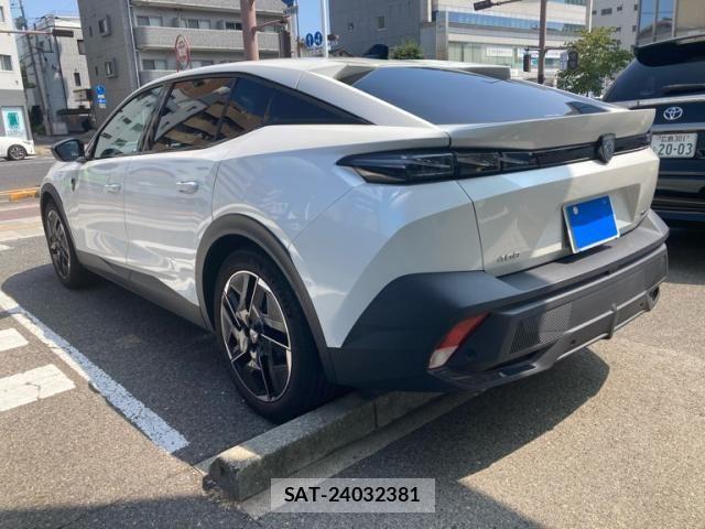 Peugeot 408 2023-08 8101187-4