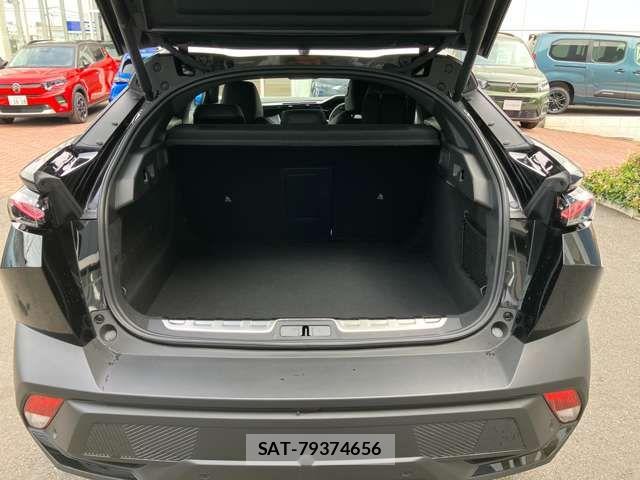 Peugeot 408 2025-12 8526560-17