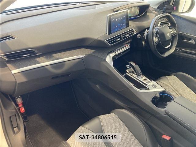 Peugeot 5008 2018-04 863178-10