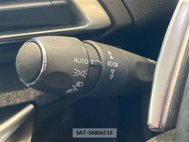 Peugeot 5008 2018-04 863178-16
