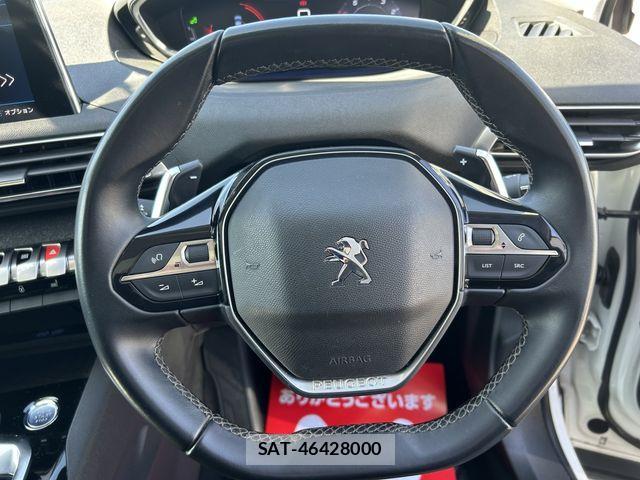Peugeot 5008 2020-03 1078833-9