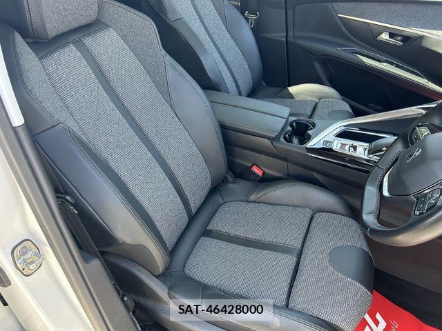 Peugeot 5008 2020-03 1078833-12