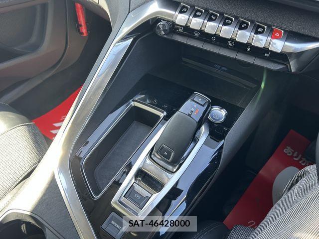 Peugeot 5008 2020-03 1078833-16