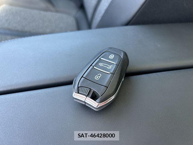 Peugeot 5008 2020-03 1078833-25