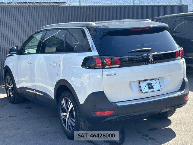 Peugeot 5008 2020-03 1078833-2