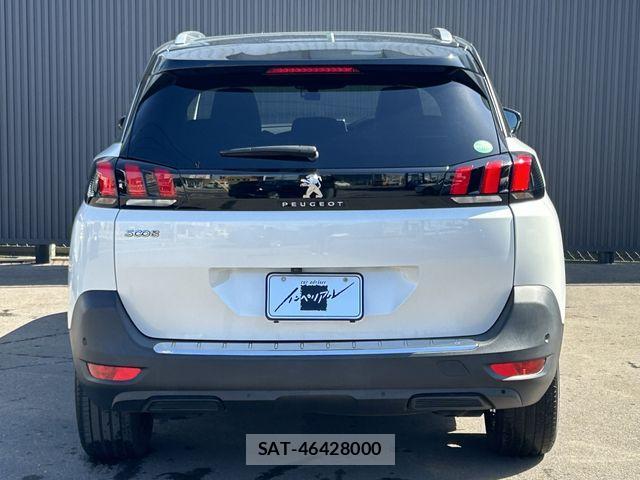Peugeot 5008 2020-03 1078833-4