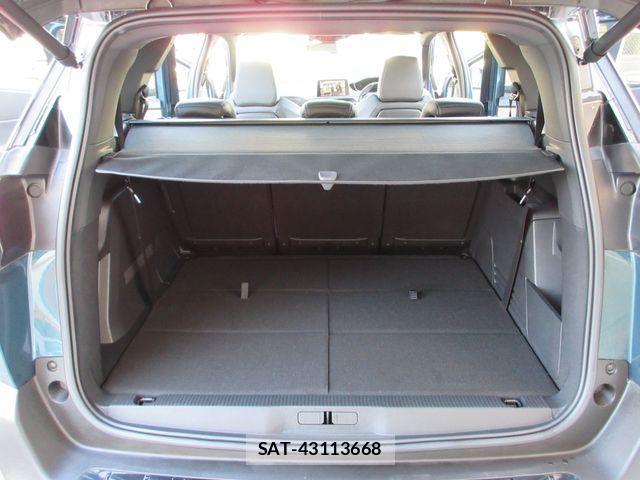 Peugeot 5008 2018-06 1282811-10