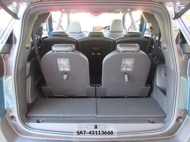 Peugeot 5008 2018-06 1282811-11