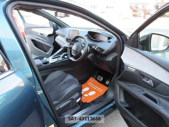 Peugeot 5008 2018-06 1282811-15