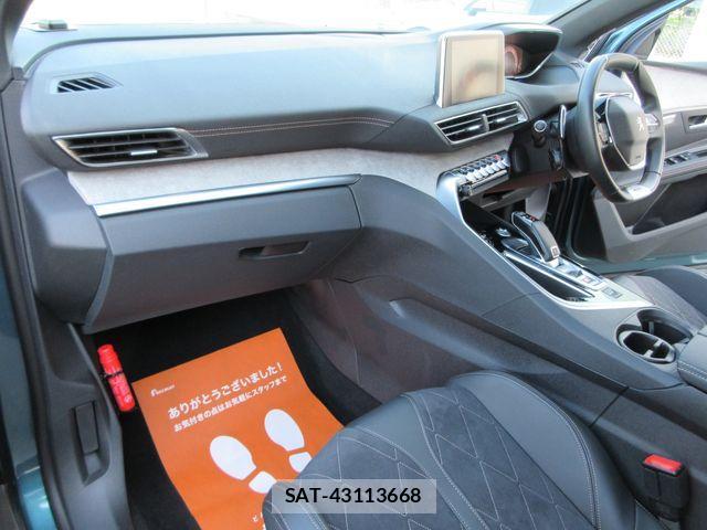 Peugeot 5008 2018-06 1282811-17