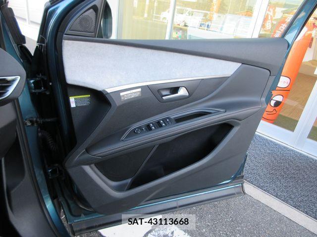 Peugeot 5008 2018-06 1282811-20