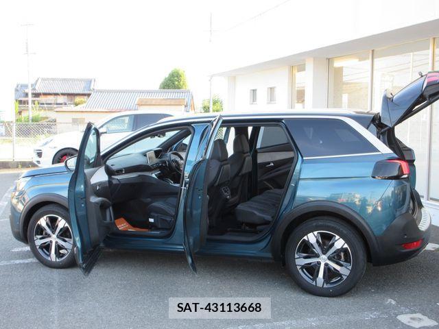 Peugeot 5008 2018-06 1282811-5