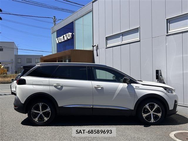 Peugeot 5008 2020-06 1282813-3