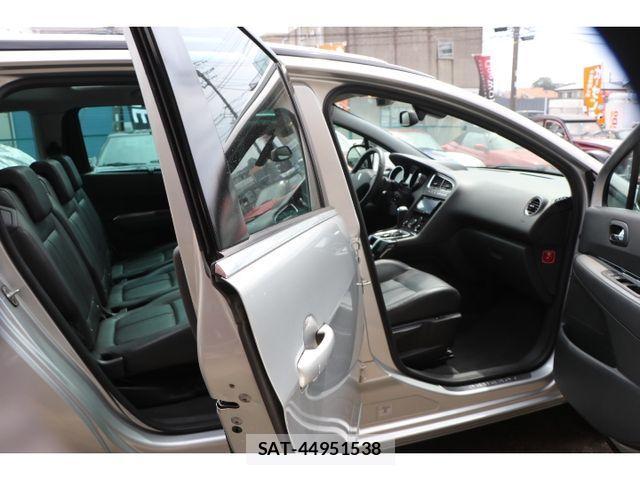 Peugeot 5008 2011-11 1293237-11