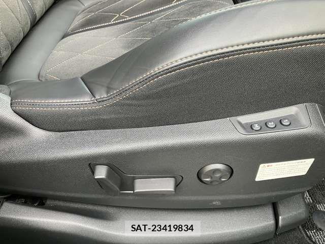 Peugeot 5008 2018-10 1393005-19