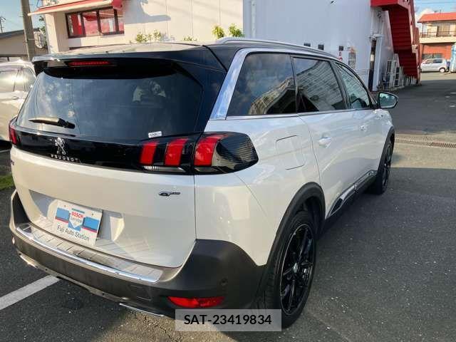 Peugeot 5008 2018-10 1393005-7