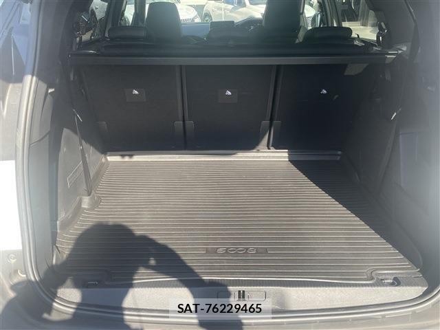 Peugeot 5008 2021-06 1663111-13