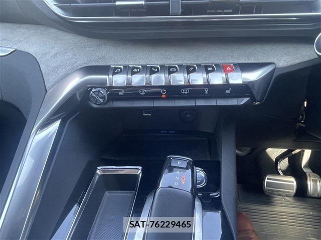 Peugeot 5008 2021-06 1663111-19