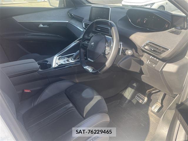 Peugeot 5008 2021-06 1663111-23