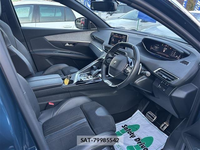 Peugeot 5008 2021-02 1663110-9