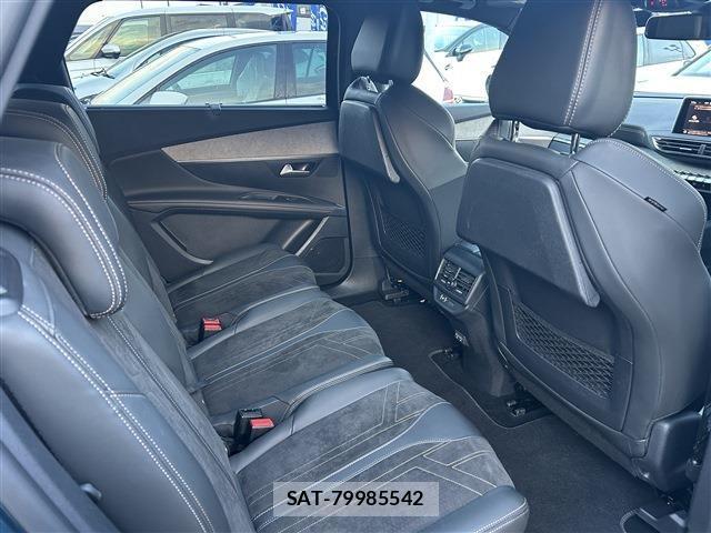 Peugeot 5008 2021-02 1663110-11