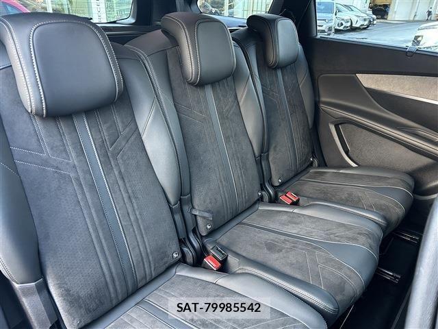 Peugeot 5008 2021-02 1663110-12