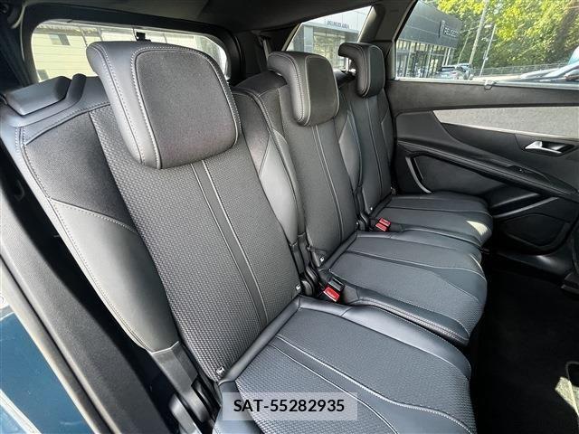 Peugeot 5008 2022-04 1827929-16