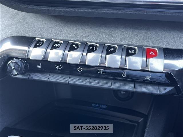 Peugeot 5008 2022-04 1827929-26