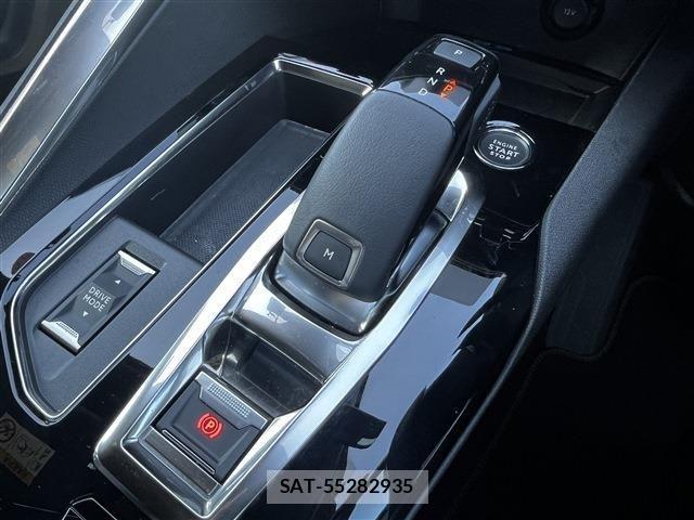 Peugeot 5008 2022-04 1827929-27