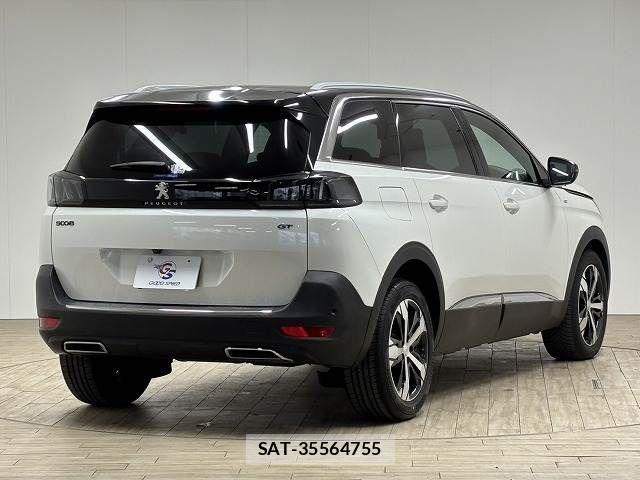 Peugeot 5008 2022-04 4423149-15