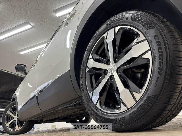 Peugeot 5008 2022-04 4423149-18