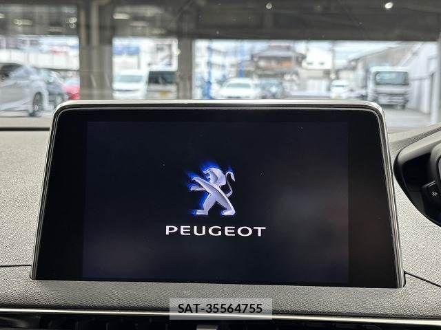 Peugeot 5008 2022-04 4423149-2