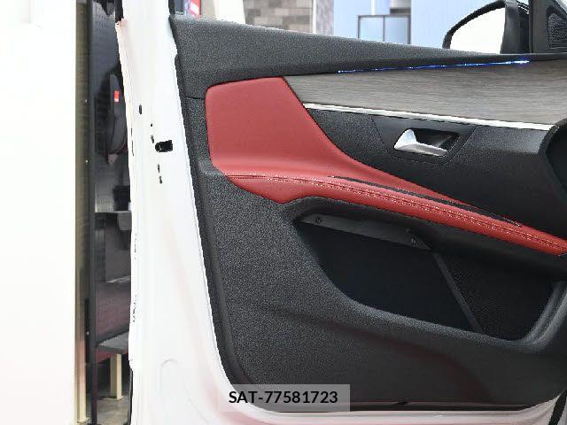 Peugeot 5008 2022-02 5875359-23