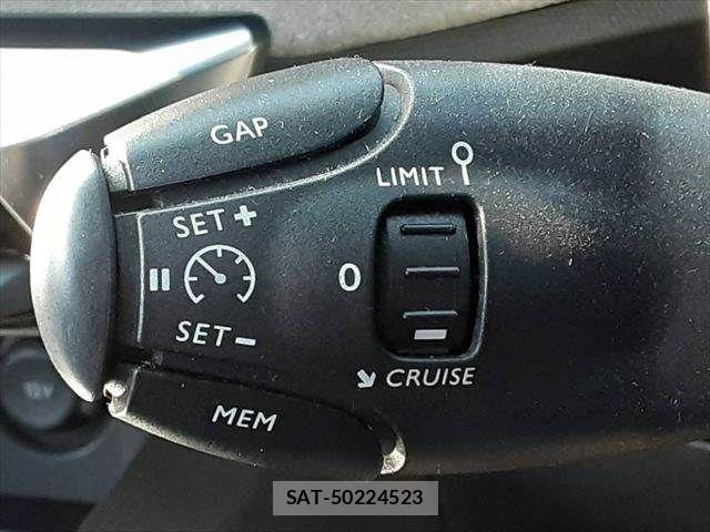 Peugeot 5008 2018-09 5875366-18