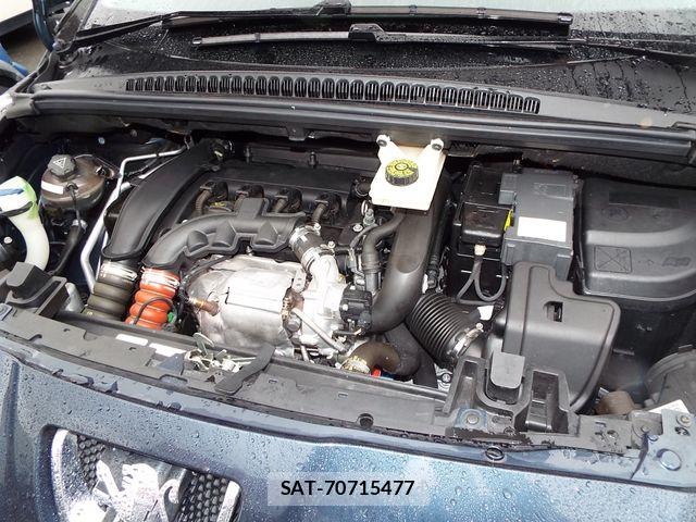 Peugeot 5008 2013-06 6015971-24