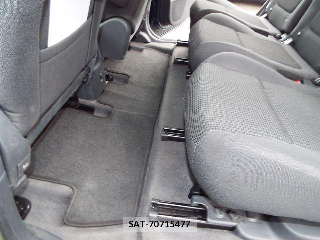 Peugeot 5008 2013-06 6015971-27