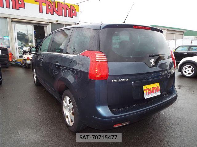 Peugeot 5008 2013-06 6015971-6