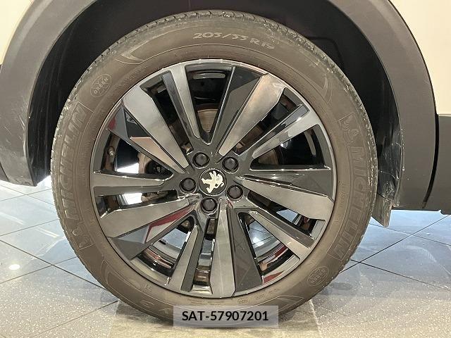 Peugeot 5008 2023-05 6614098-11